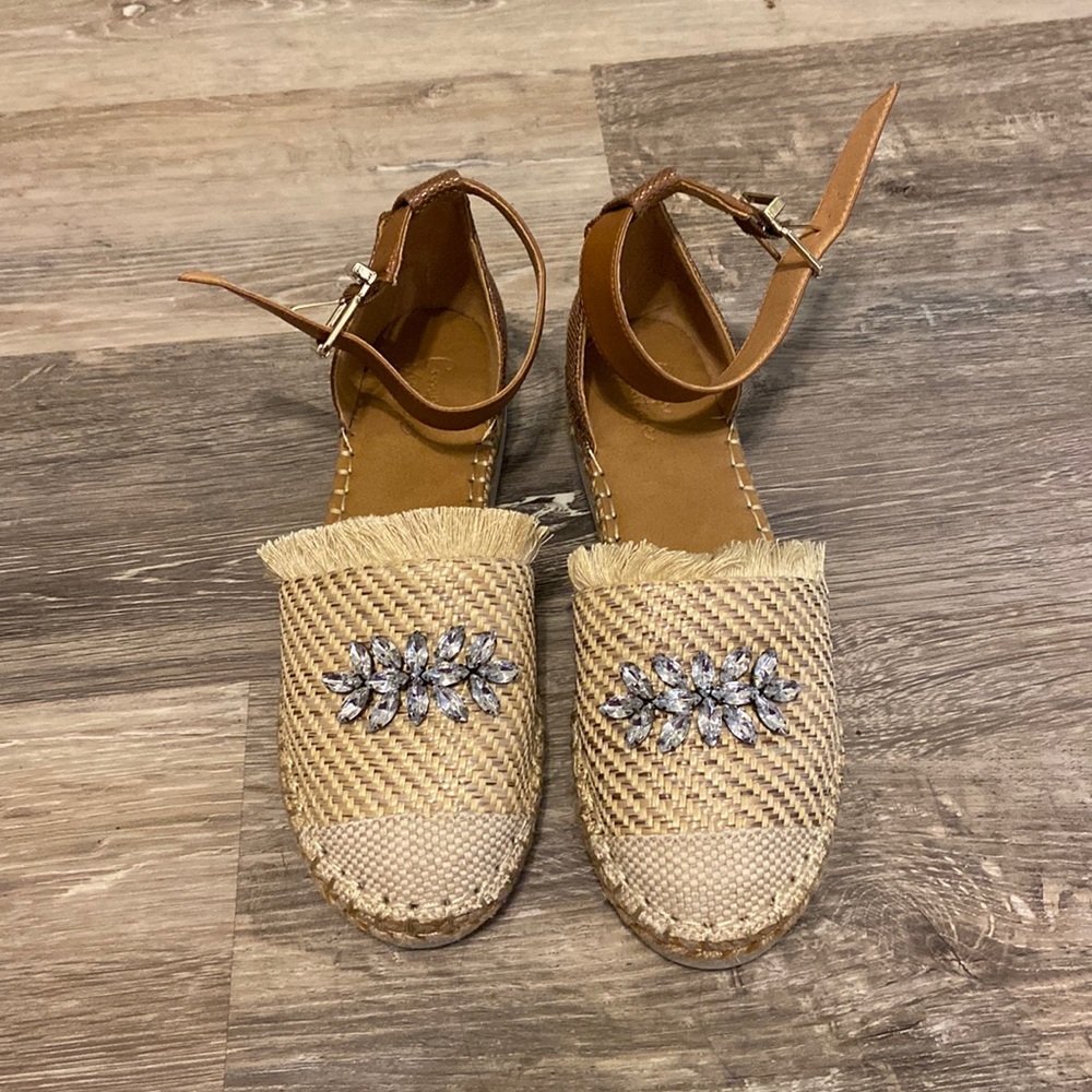 Crown Vintage size 8 shoes